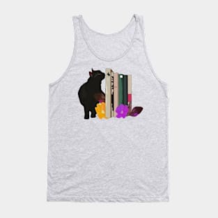 Black cat with books Tank Top